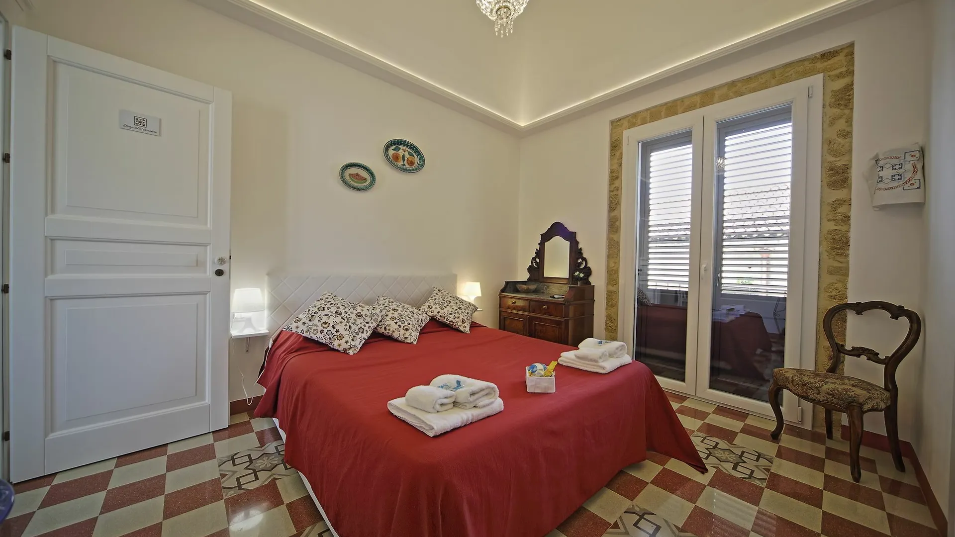 Palazzo Torre Apartment Palermo 0*,  Italia
