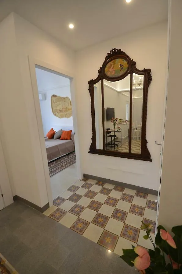 Palazzo Torre Apartment Palermo 0*,  Italia